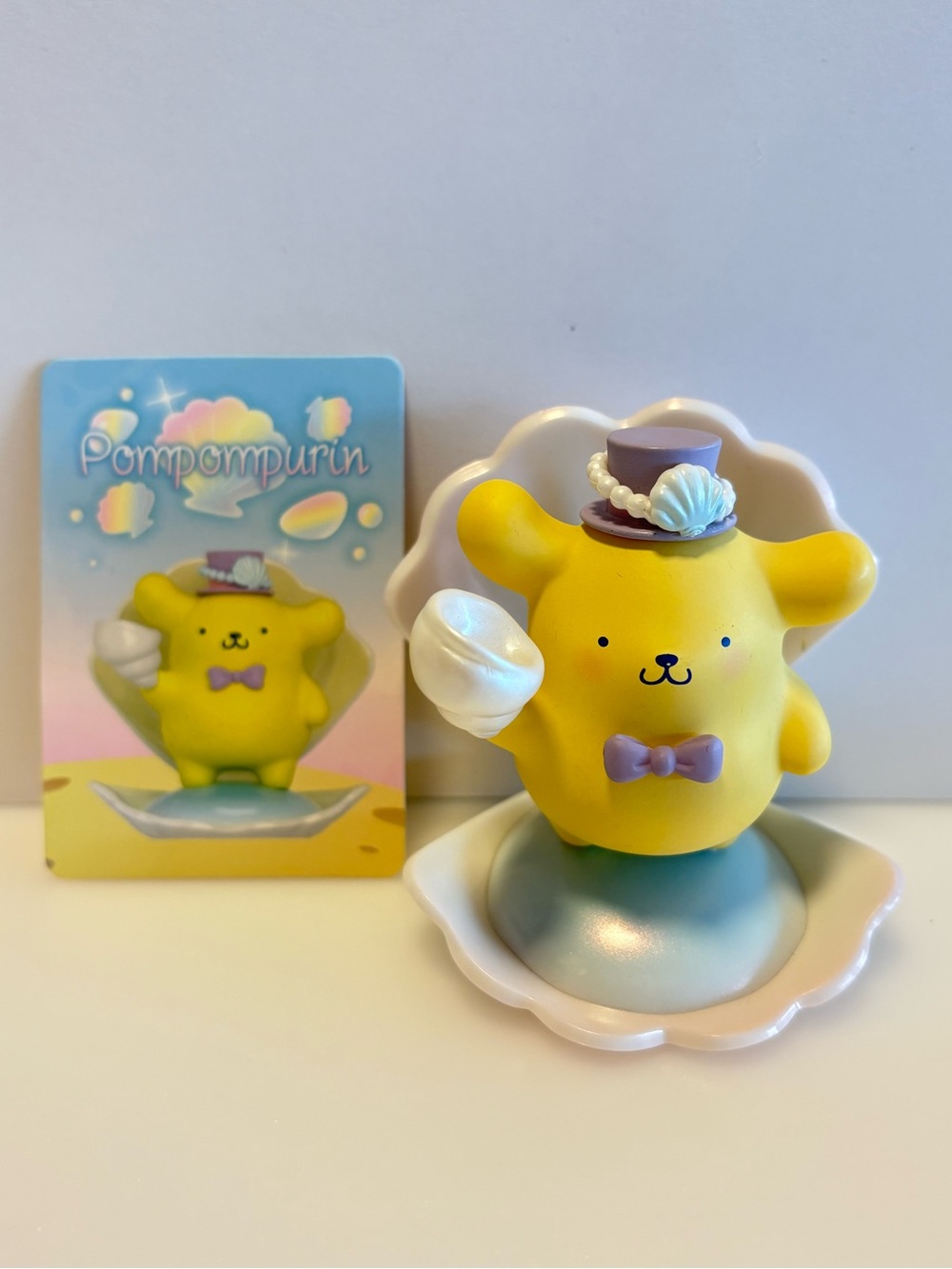 Miniso x Sanrio Pompompurin figurine